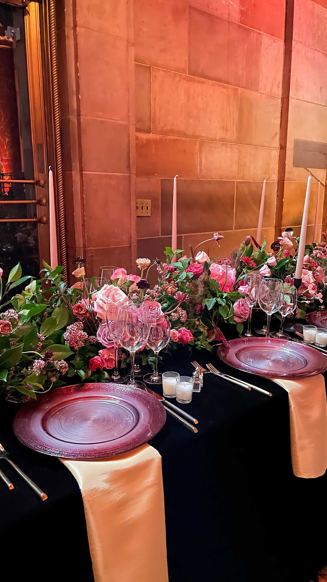 Post 8 by Carla flowers(Lesson/Wedding/products styling) on Instagram (video)