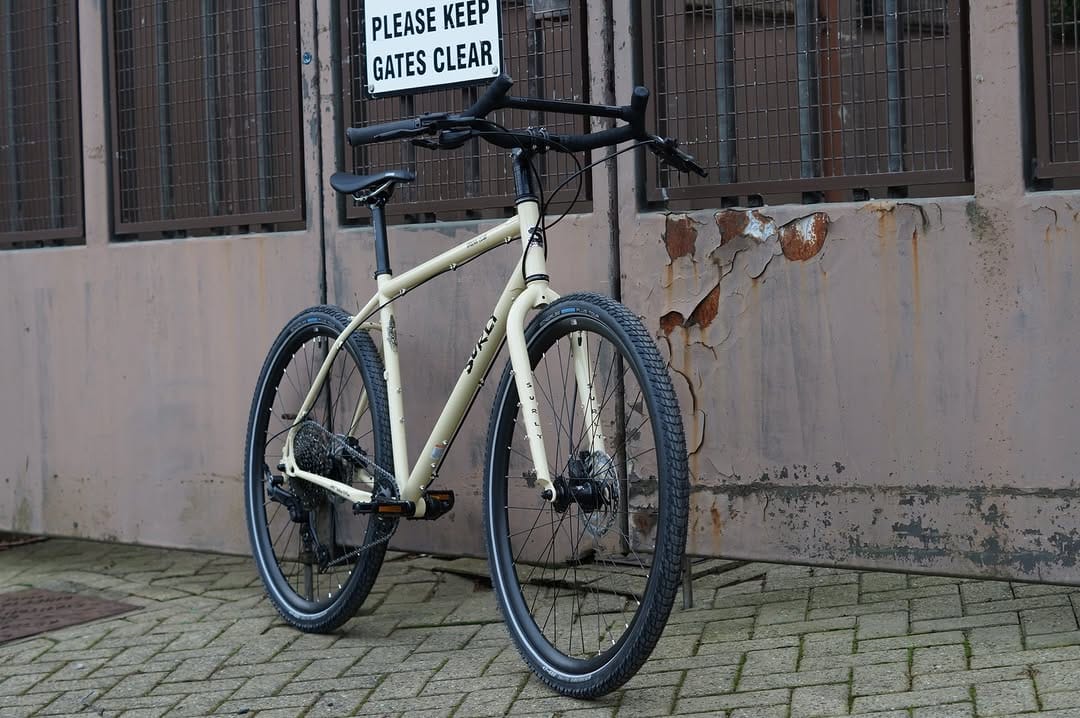 Post 1 by ProjektRide on Instagram (carousel)