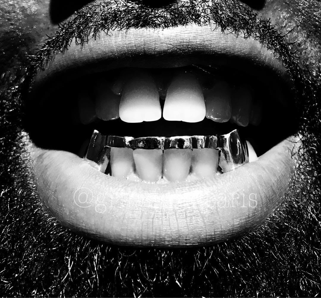 Post 10 by GrillzFromParis on Instagram (image)