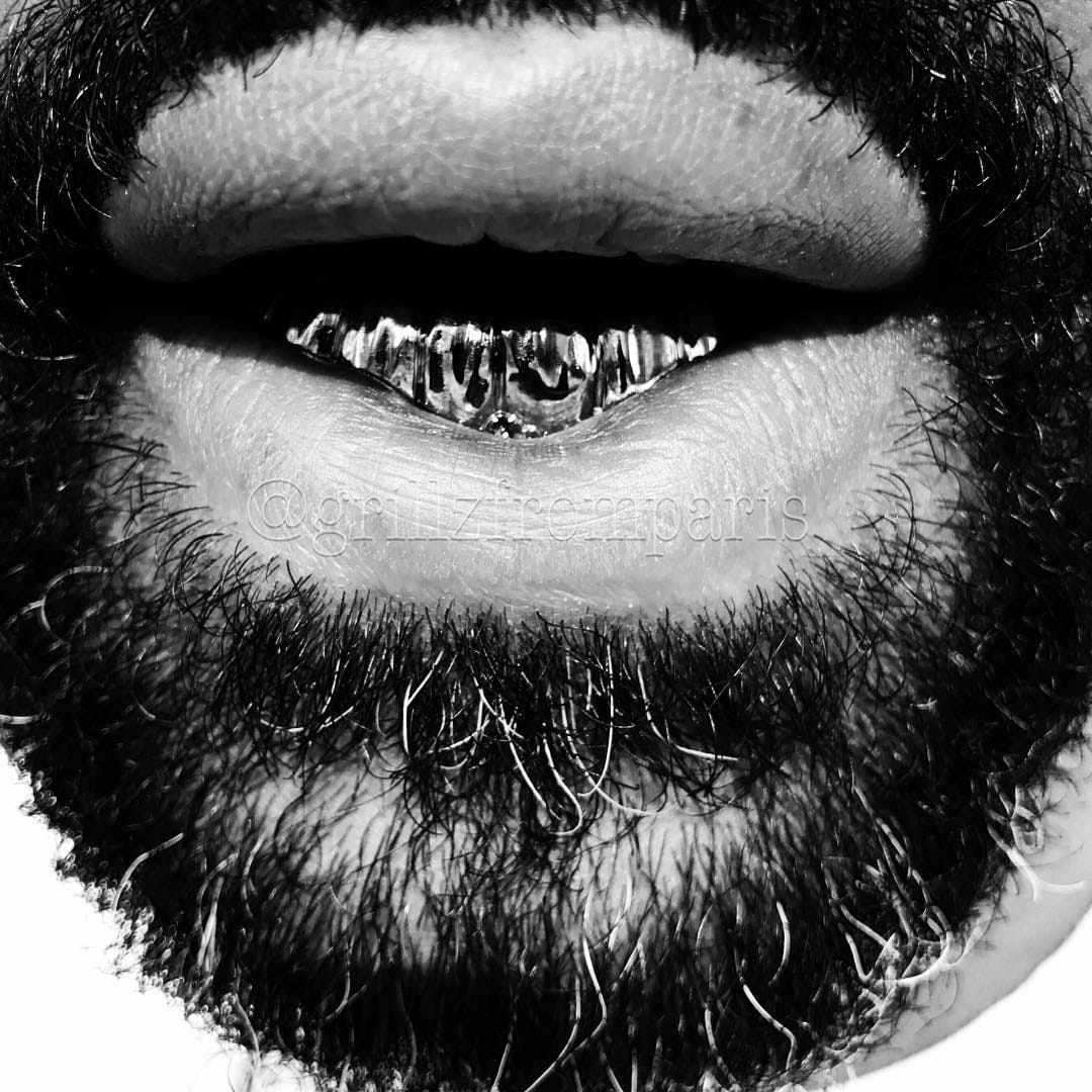 Post 7 by GrillzFromParis on Instagram (image)