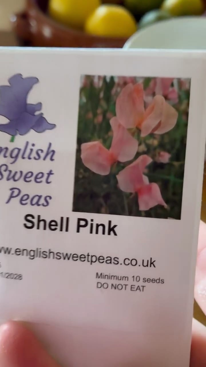 Post 1 by English Sweet Peas on Instagram (video)