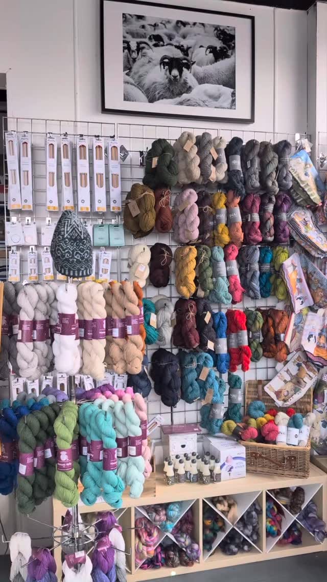 Post 6 by The Yarn Cake on Instagram (video)