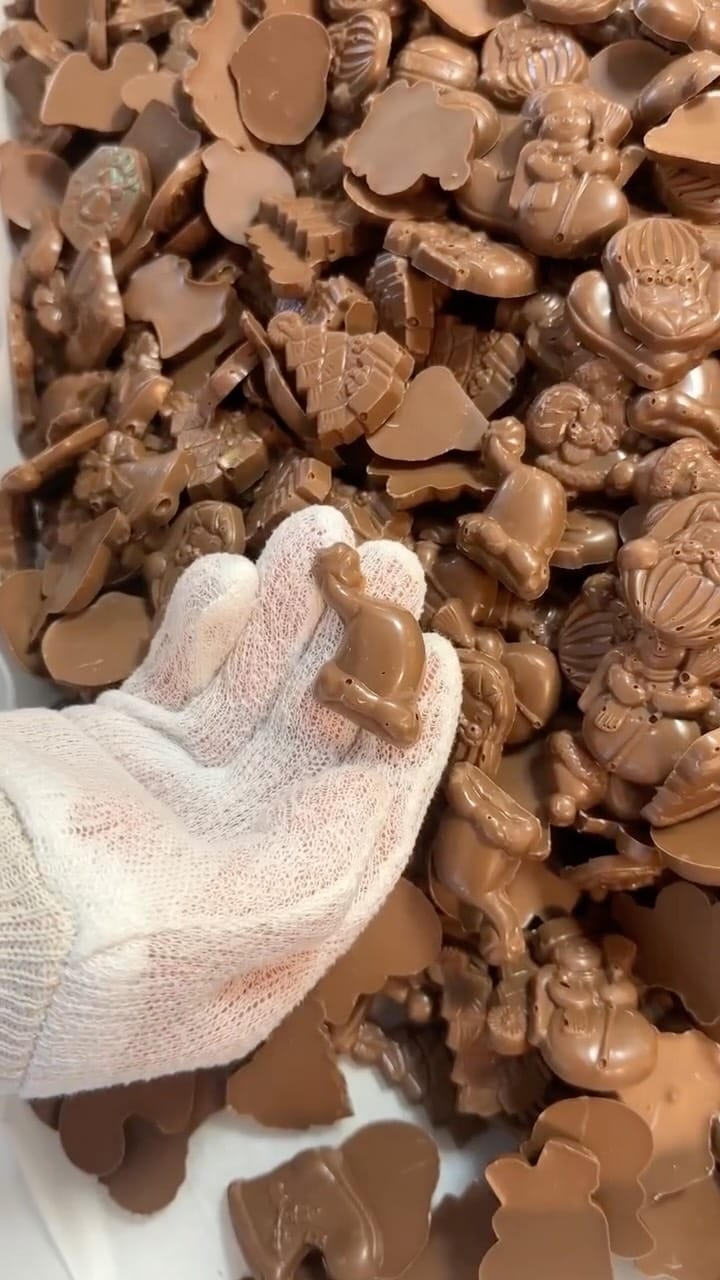 Post 9 by Kernow Chocolate 🍫 on Instagram (video)