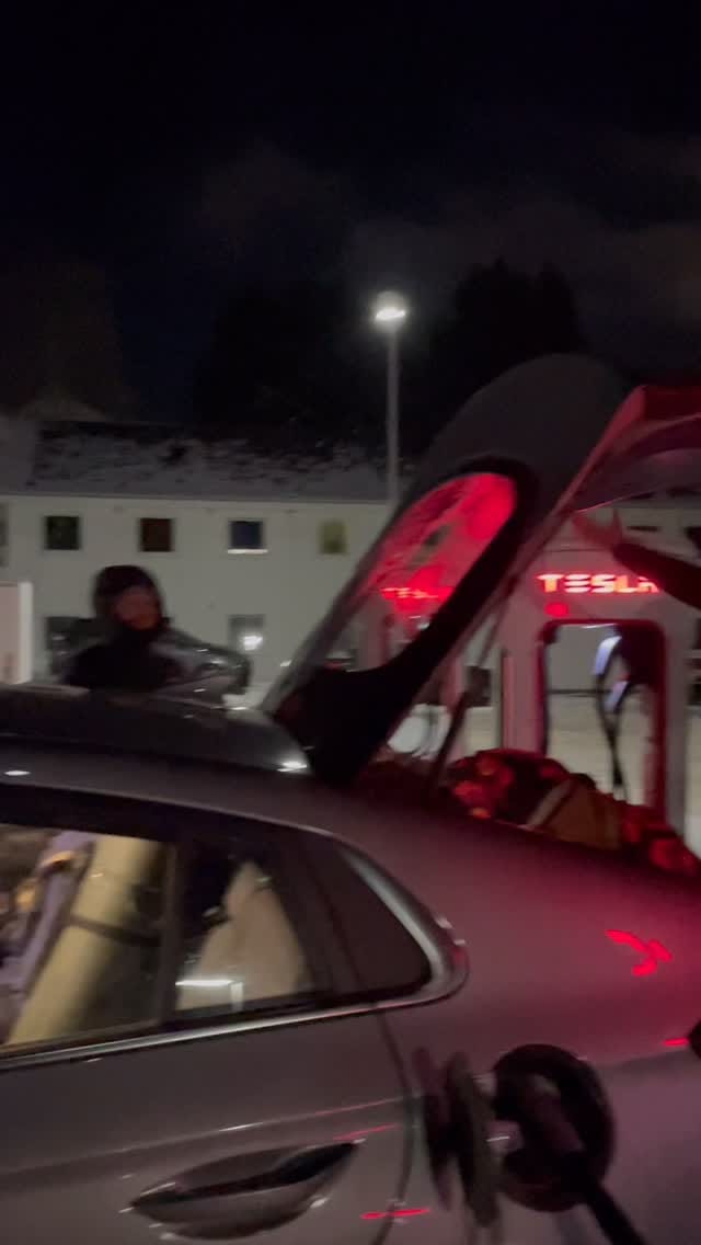 Post 3 by Comrie Croft Bikes on Instagram (video)