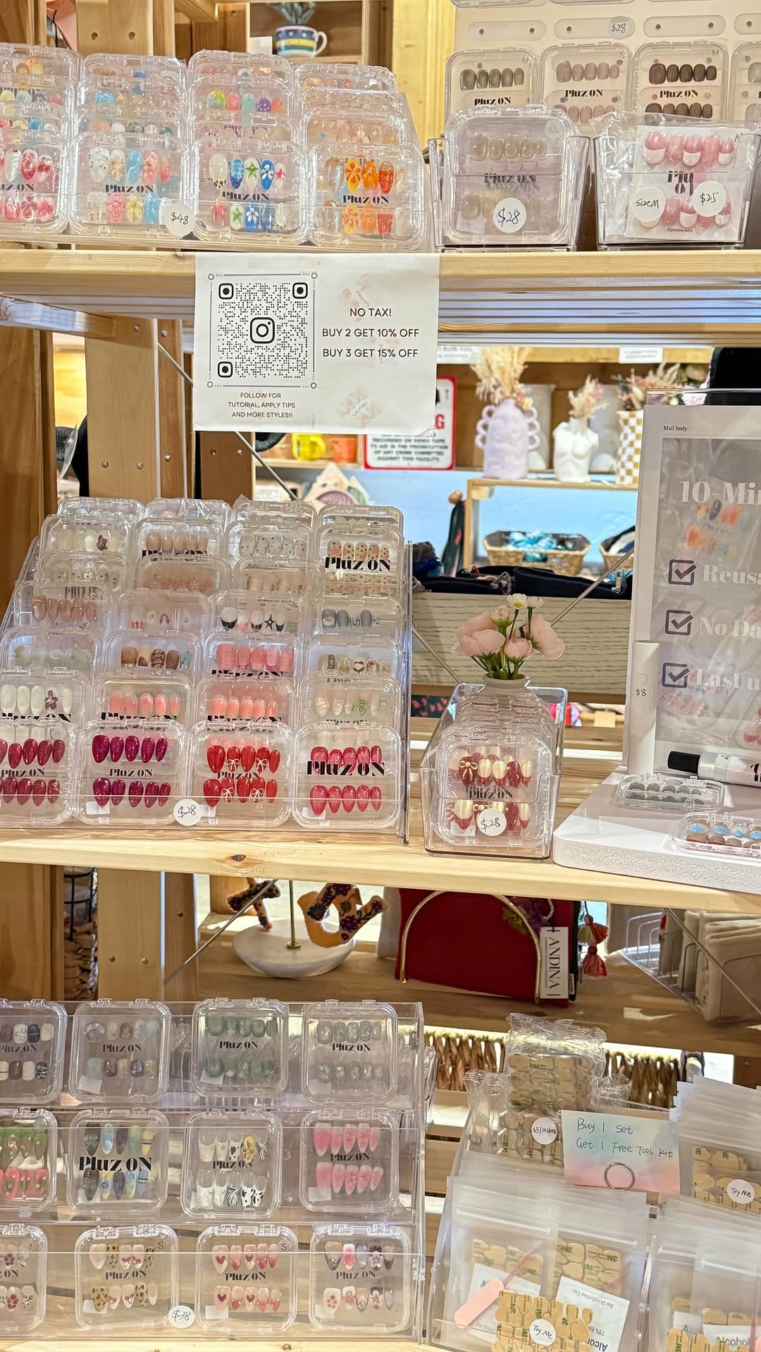 Post 6 by 6x8 Market on Instagram (video)