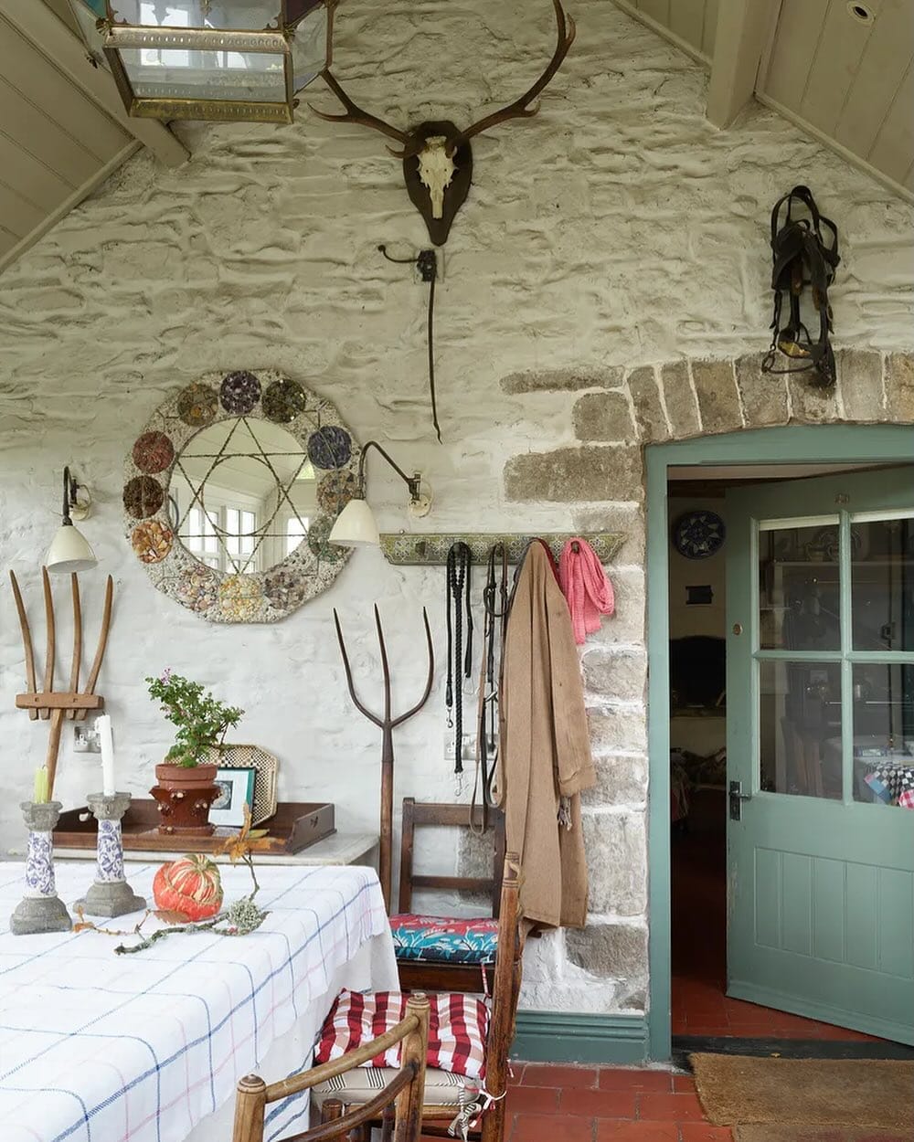 Post 8 by Jane Rainey Design on Instagram (image)