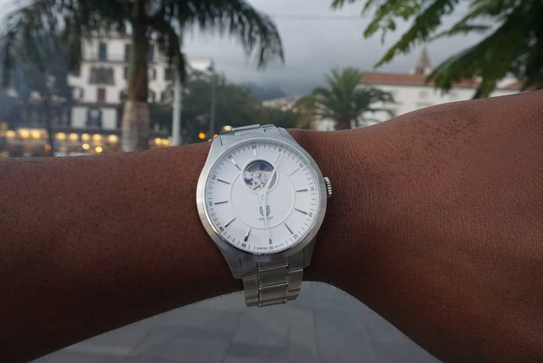 Post 10 by Bernard London on Instagram (image)