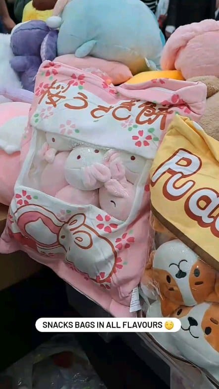 Post 8 by Estatic Anime on Instagram (video)