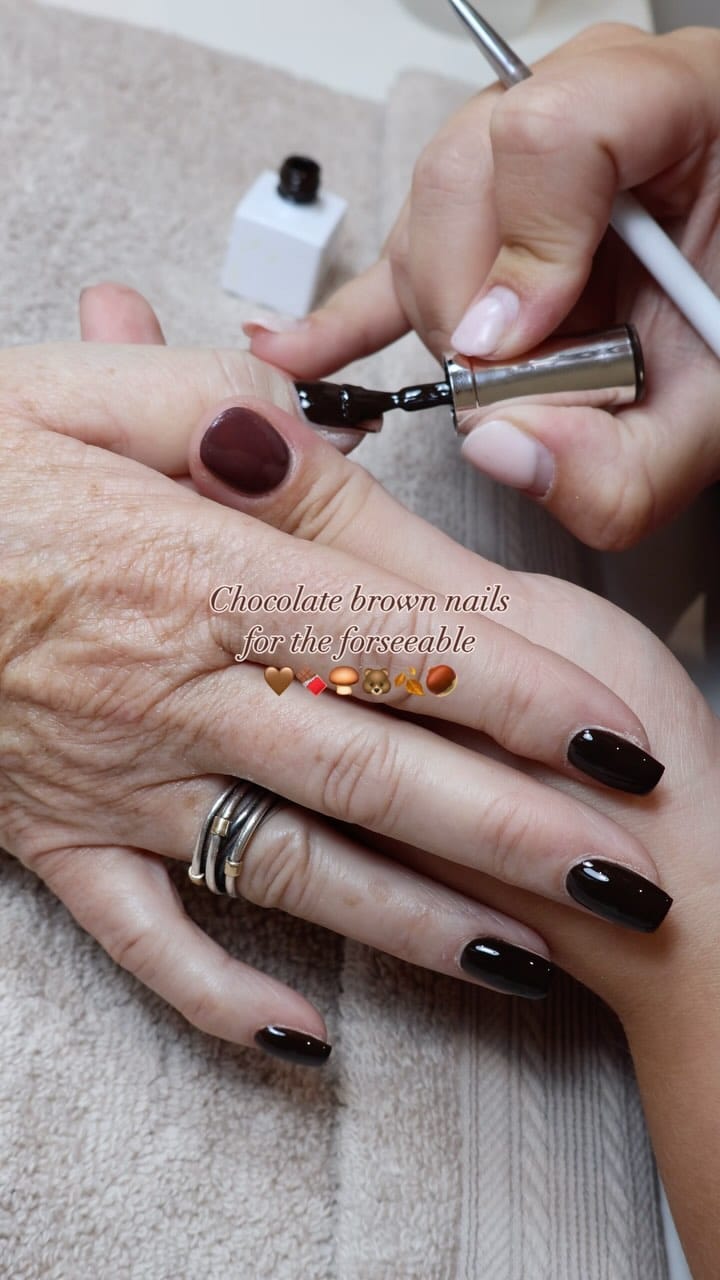 Post 3 by Rhiannon Hawdon - Nails & Beauty on Instagram (video)