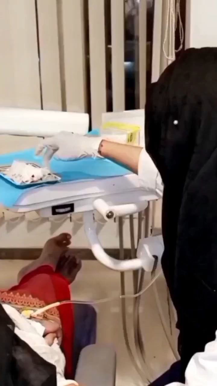 Post 3 by Dr Iqra Qureshi on Instagram (video)