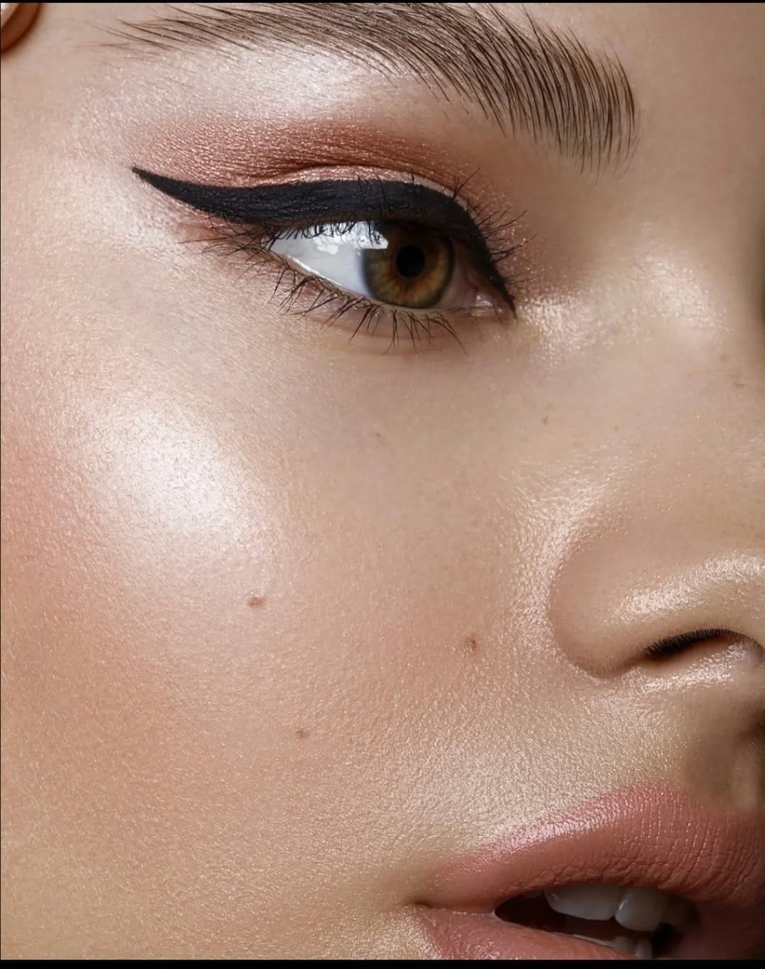 Post 6 by Selen Hurer on Instagram (image)