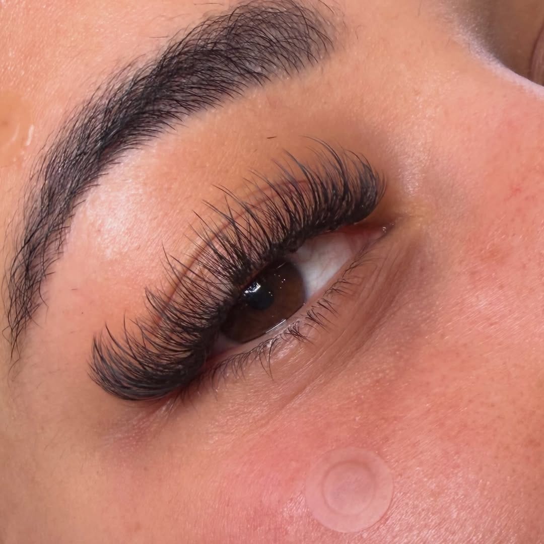 Post 6 by LASH ACADEMY & AESTHETIC PRACTITIONER on Instagram (image)