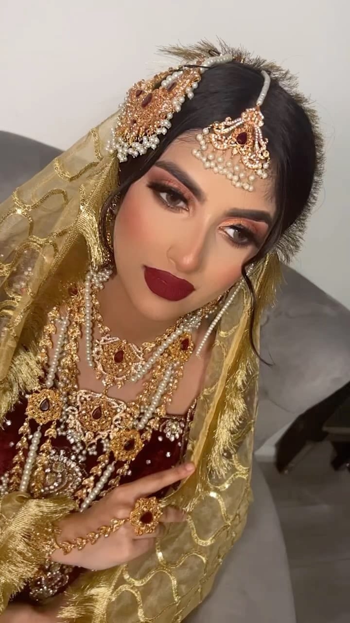 Post 3 by Shahina Aktar on Instagram (video)
