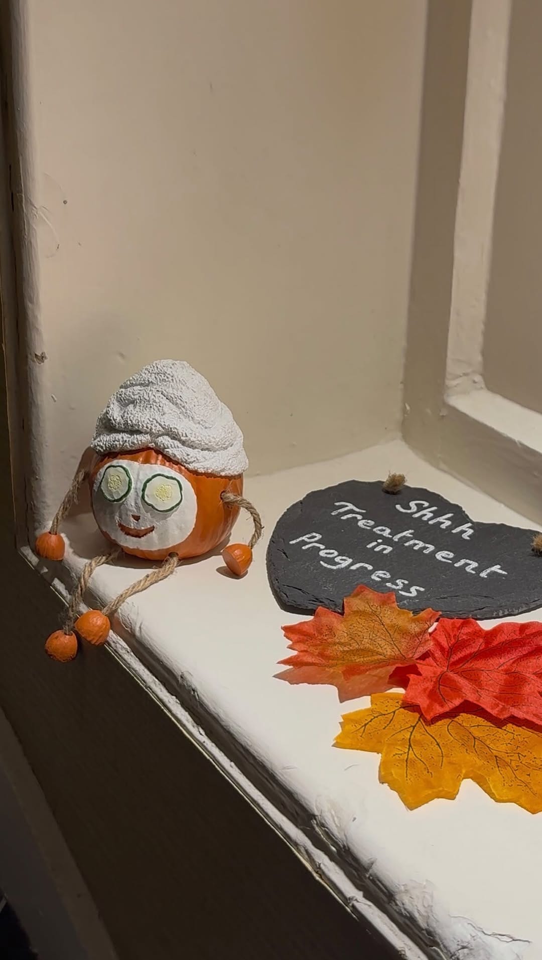 Post 3 by Sleeping Beauty Alva Street | Beauty Salon Edinburgh on Instagram (video)
