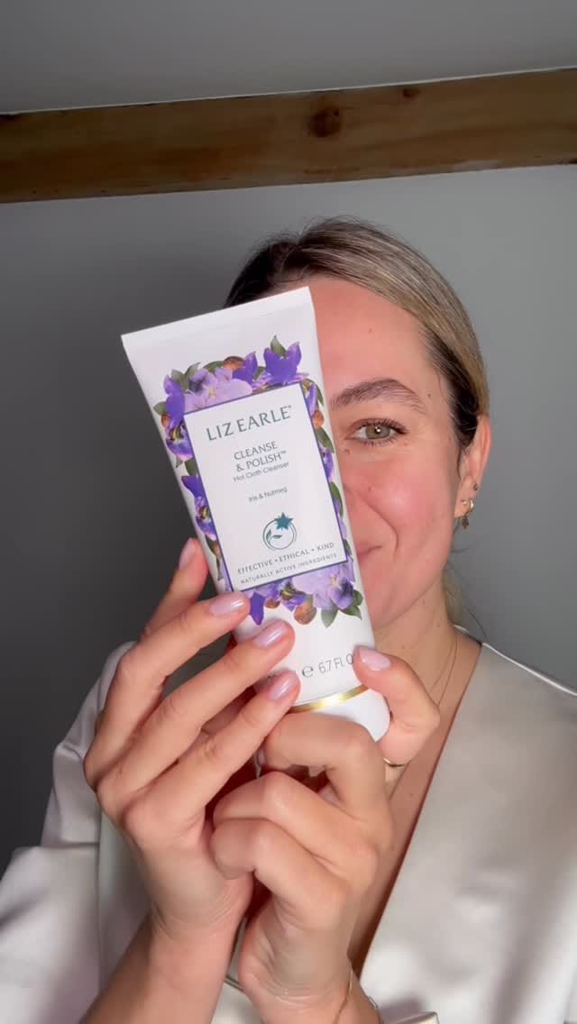 Post 2 by S A R A H  C A R R on Instagram (video)