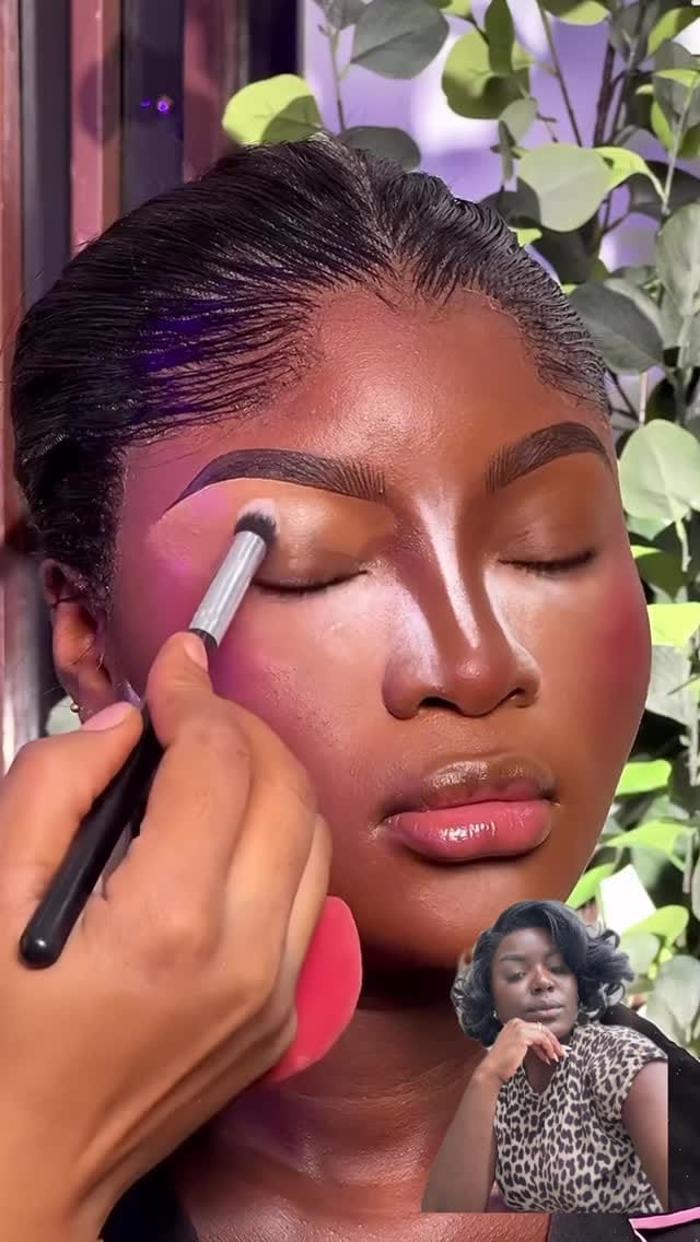 Post 4 by INTERNATIONAL MUA & WIG INSTALLS | BEAUTY EDUCATOR on Instagram (video)