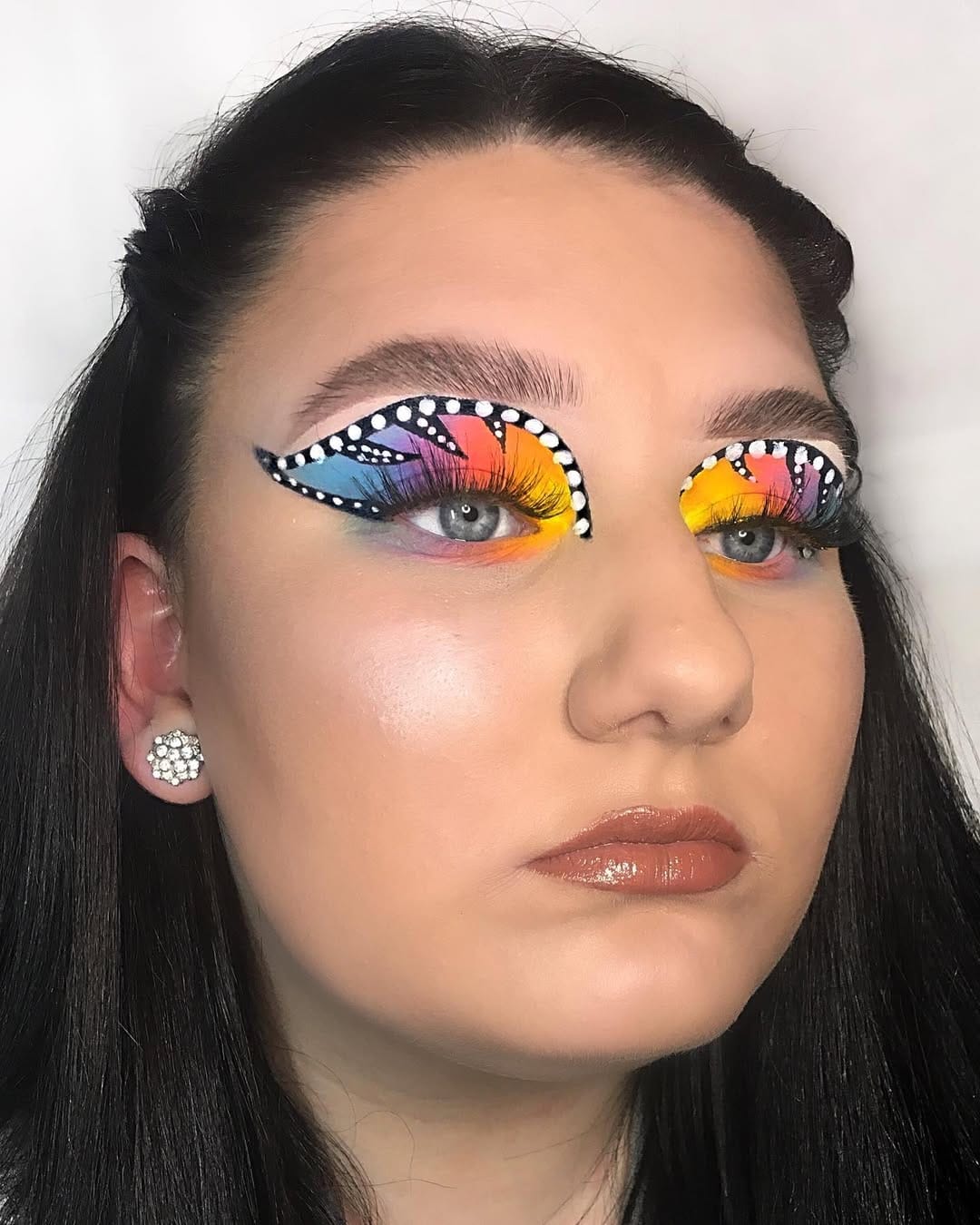 Post 9 by Makeup on Instagram (image)