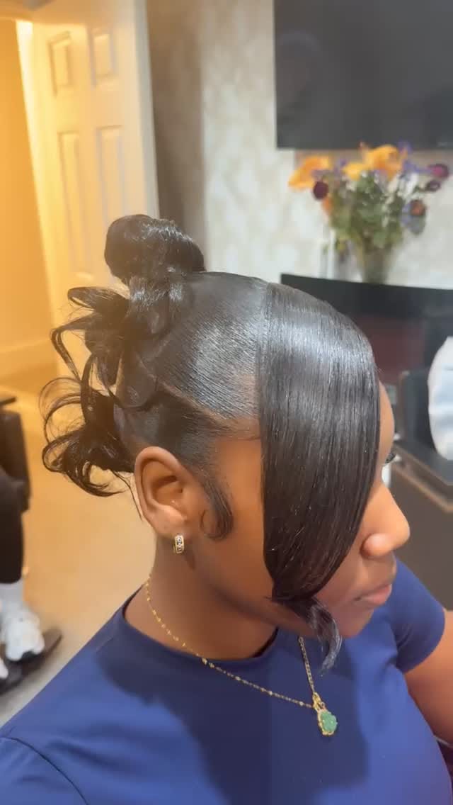 Post 5 by iconics on Instagram (video)