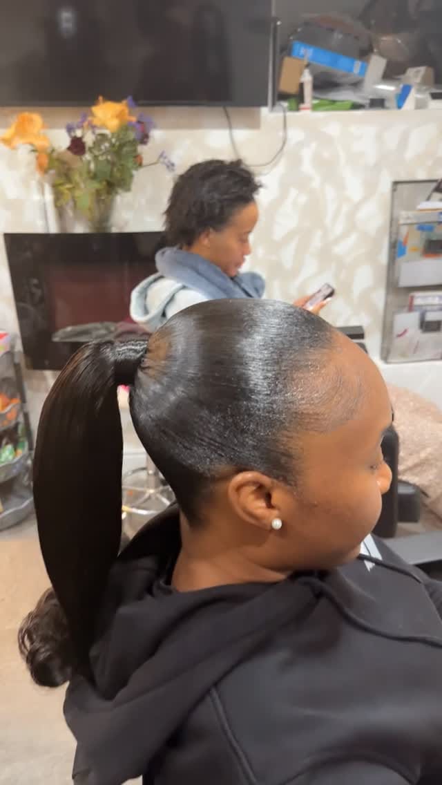 Post 6 by iconics on Instagram (video)
