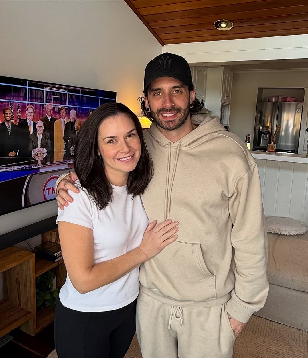 Post 2 by EMMA | MELBOURNES PROFESSIONAL TEETH WHITENING TECHNICIAN on Instagram (carousel)