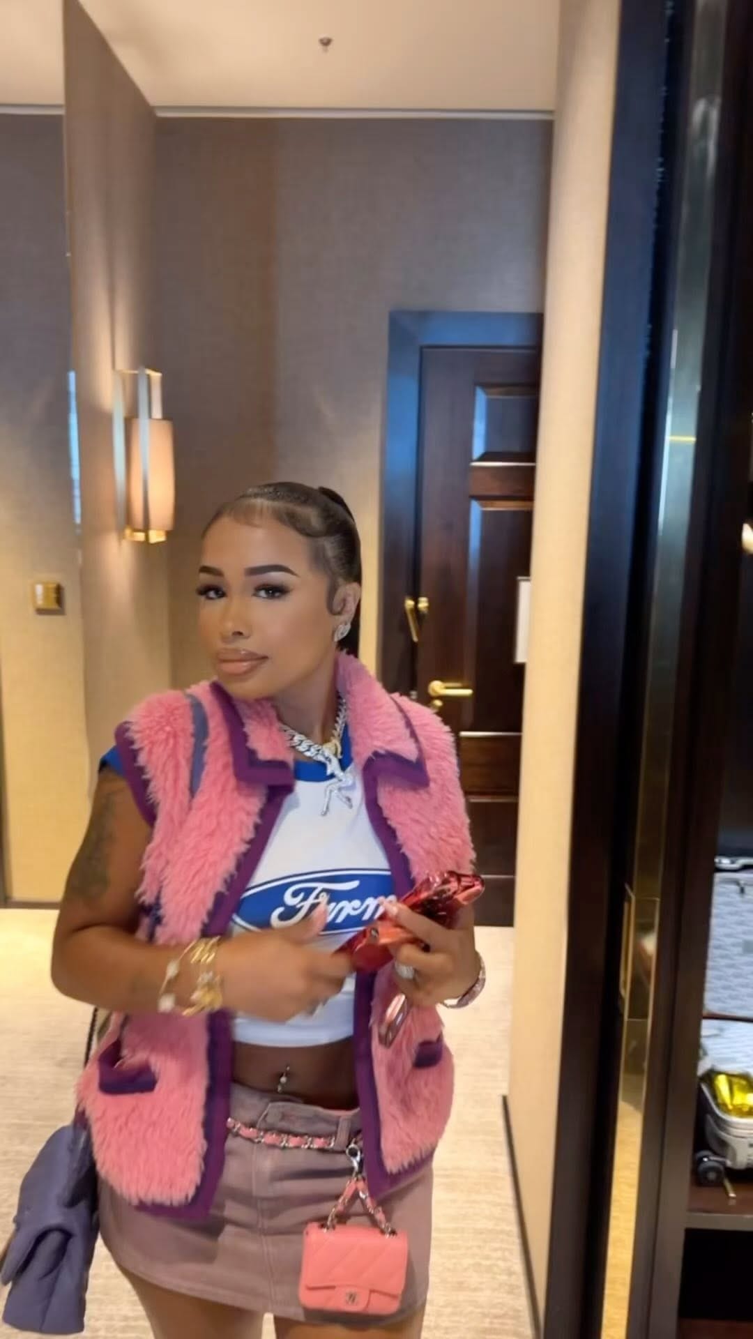 Post 10 by ᴛʜᴇ ꜱʟᴇᴇᴋ ᴘᴏɴʏᴛᴀɪʟ ꜱᴘᴇᴄɪᴀʟɪꜱᴛ 🐐 on Instagram (video)