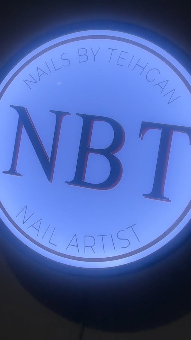 Post 4 by Nails by Teihgan on Instagram (video)