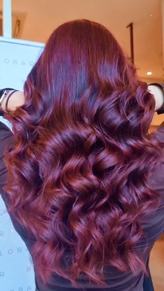 Post 4 by Blo Bar on Instagram (video)