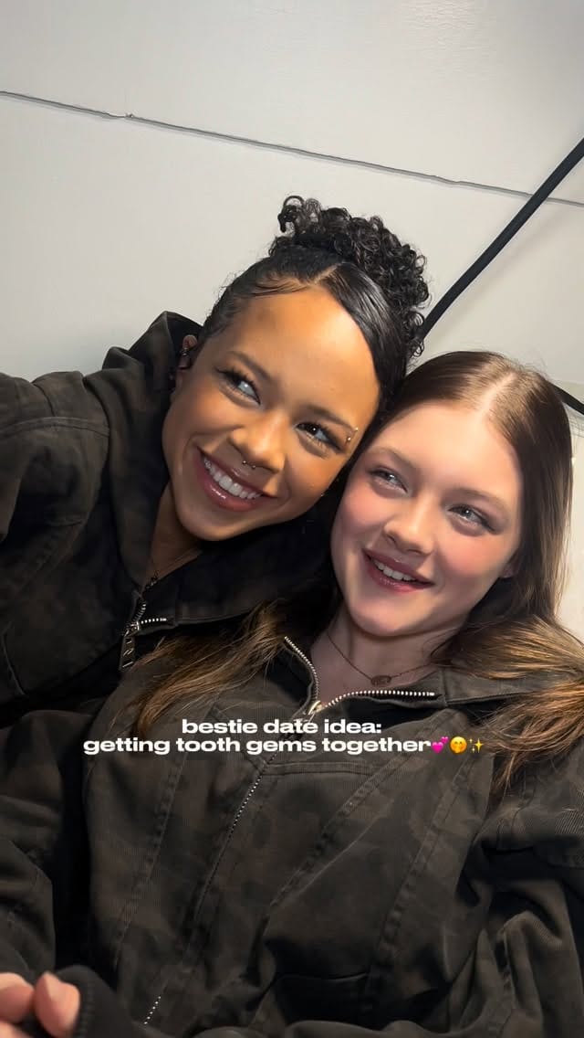 Post 2 by B.T.M | LONDON TOOTH GEMS | TEETH WHITENING | GRILLZ on Instagram (video)