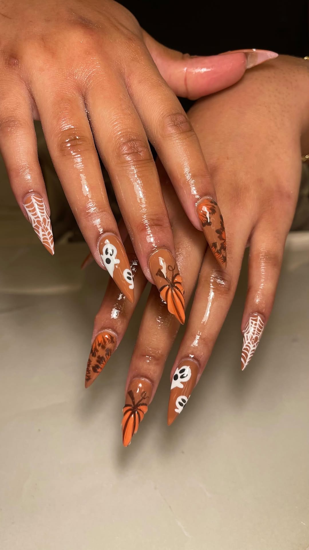 Post 7 by NAILS • BIAB • LASHES • LIP FILLER • FACIAL FILLER on Instagram (video)