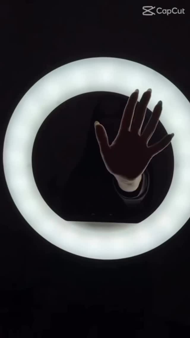Post 2 by George Salon on Instagram (video)