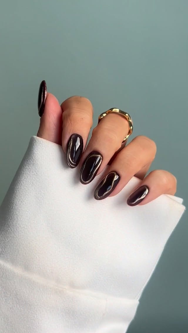 Post 1 by Iola Pallade on Instagram (video)