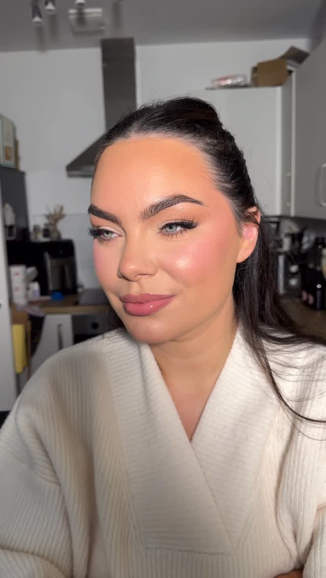 Post 6 by Emily Walker on Instagram (video)