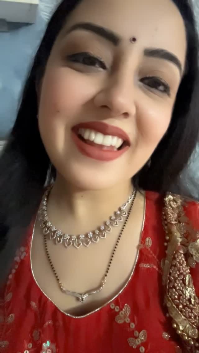 Post 8 by 😍Shobhna Bajaj 😍 on Instagram (video)