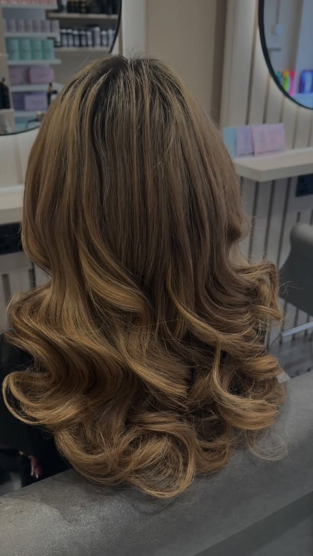 Post 7 by Hair Candy on Instagram (video)