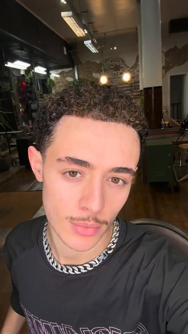 Post 1 by LDN Hairstylist ✂️ on Instagram (video)