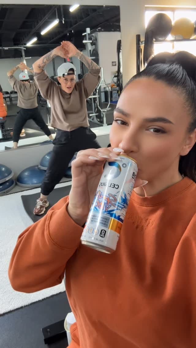 Post 8 by Mikaela Lefort | Fitness Coach on Instagram (video)