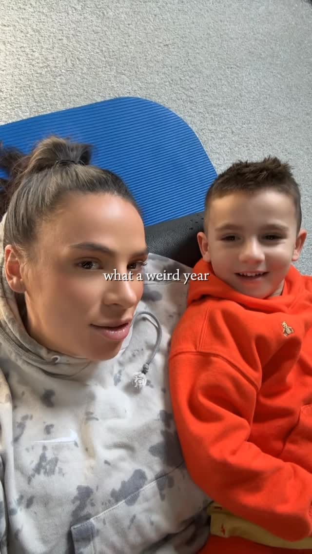 Post 4 by Mikaela Lefort | Fitness Coach on Instagram (video)