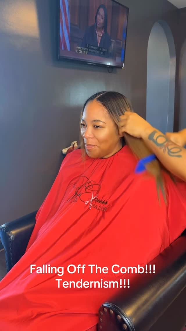 Post 6 by The”Healthy Hair”Doctor on Instagram (video)