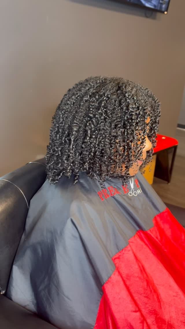 Post 7 by The”Healthy Hair”Doctor on Instagram (video)
