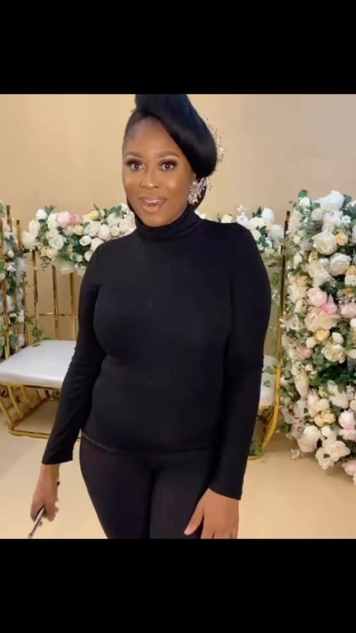 Post 2 by ElidysBeauty on Instagram (video)