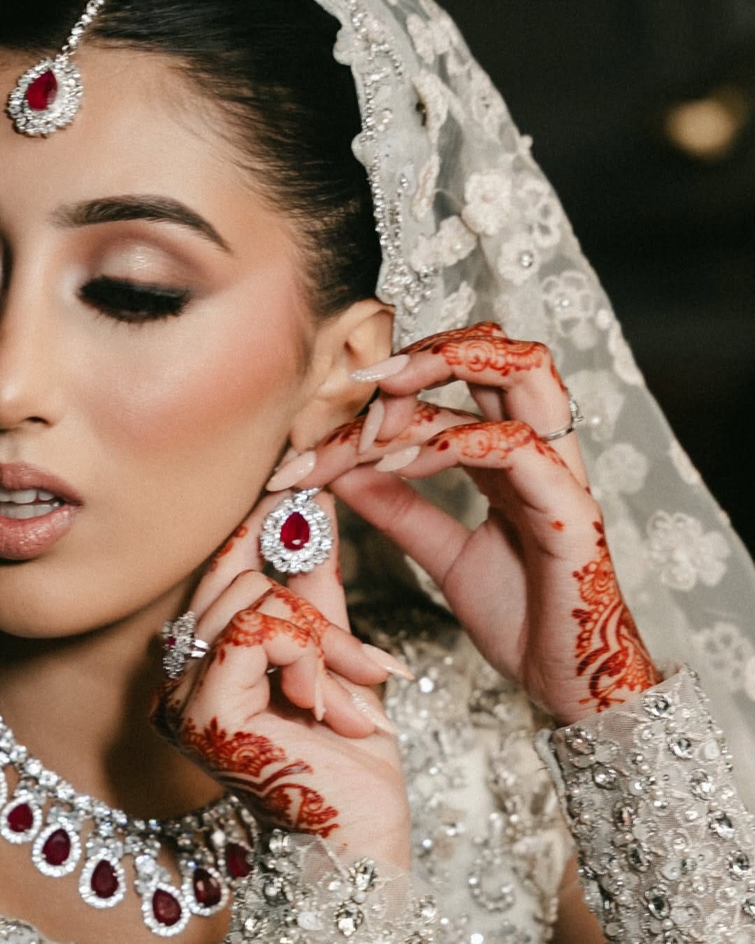 Post 6 by Aishah Kouser on Instagram (carousel)