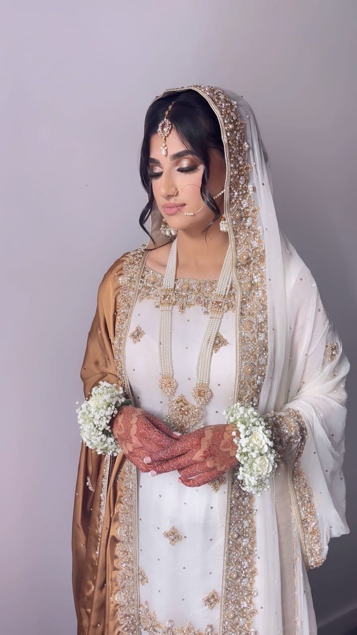 Post 9 by Aishah Kouser on Instagram (video)
