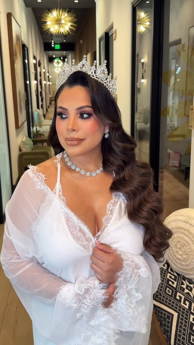 Post 7 by ASPIRE Luxury Salon Studios on Instagram (video)