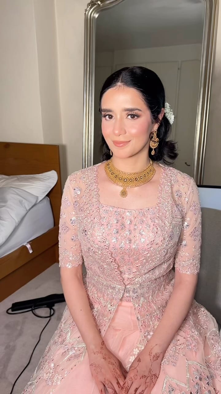 Post 8 by ♥ 𝙈 𝘼 𝙆 𝙀 𝙐 𝙋  𝘽 𝙔  𝙄 𝙍 𝘼 𝙈  ♥ on Instagram (video)