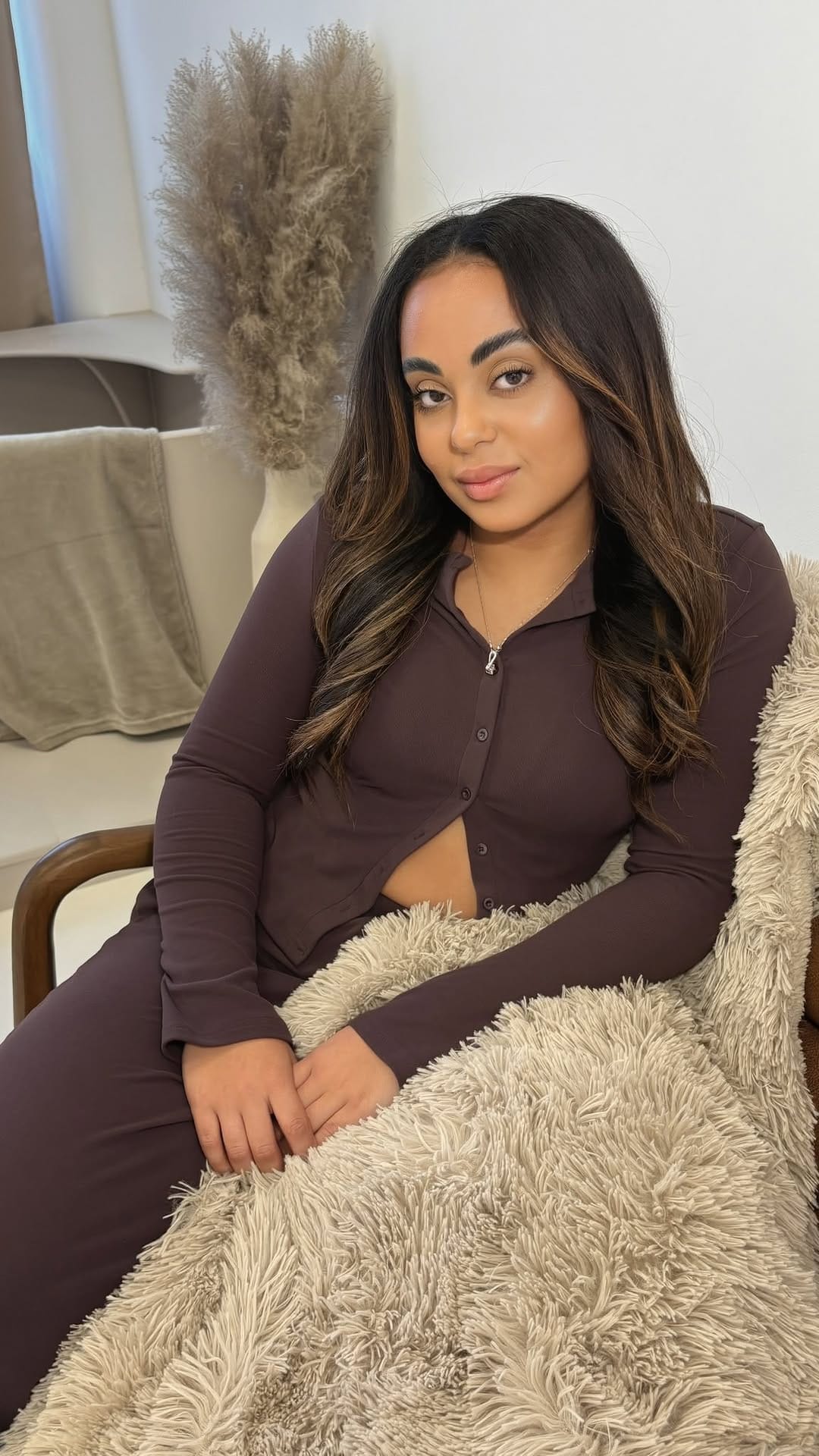 Post 3 by 𝐇𝐚𝐢𝐫 & 𝐛𝐞𝐚𝐮𝐭𝐲 𝐬𝐚𝐥𝐨𝐧 𝐬𝐭𝐨𝐜𝐤𝐩𝐨𝐫𝐭 on Instagram (video)