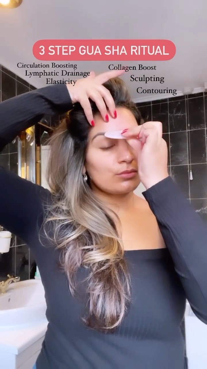 Post 10 by Sabrina ~ Gua Sha | Facial Reflexology on Instagram (video)