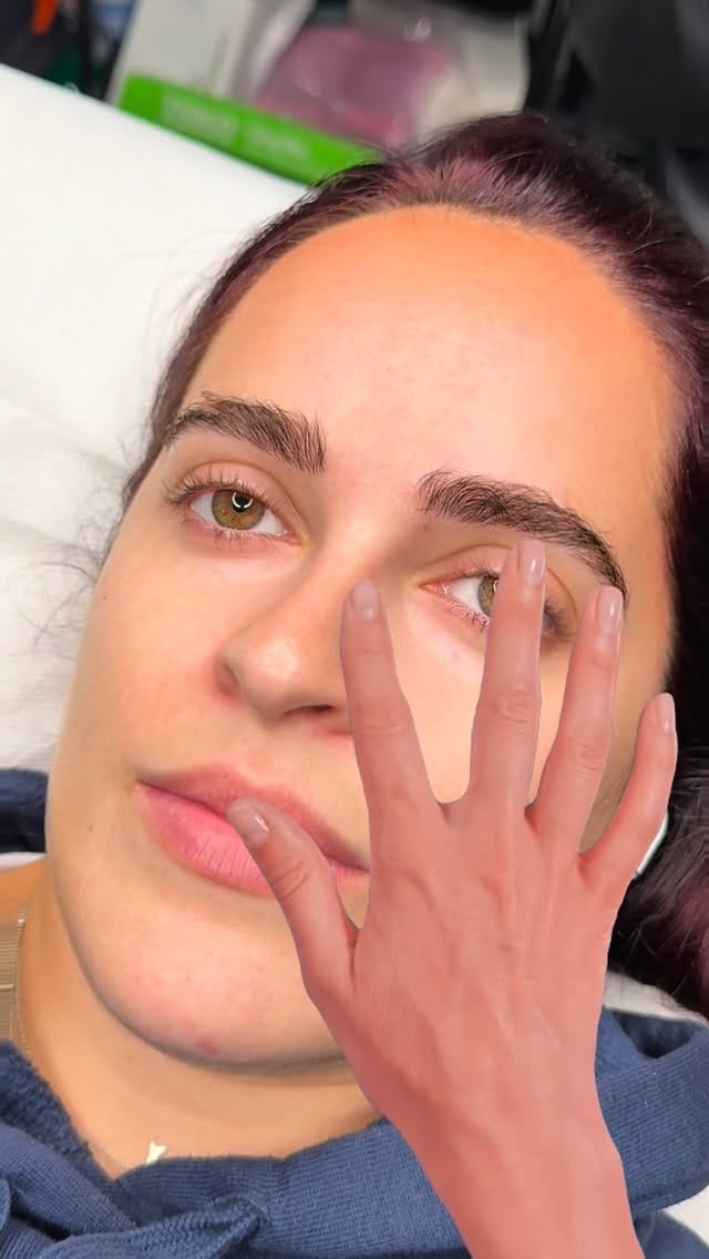 Post 7 by Ella’s Beauty | London Beauty Specialist on Instagram (video)