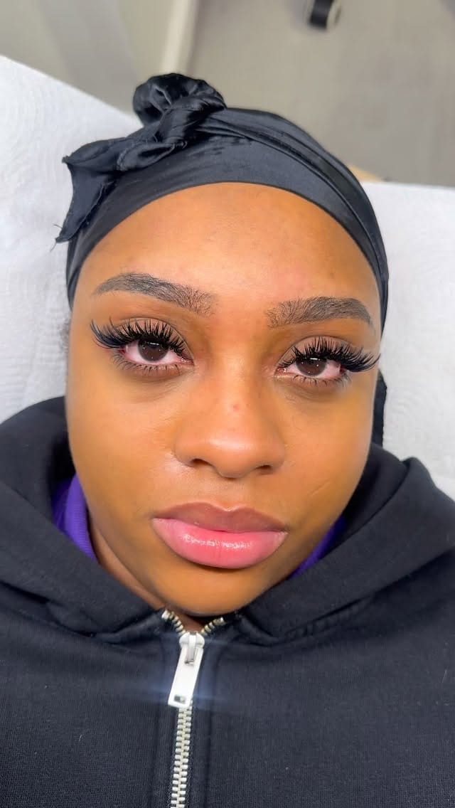 Post 1 by Currently in Ldn|Dubai & LDN Lash Artist 🇦🇪 🇬🇧 on Instagram (video)