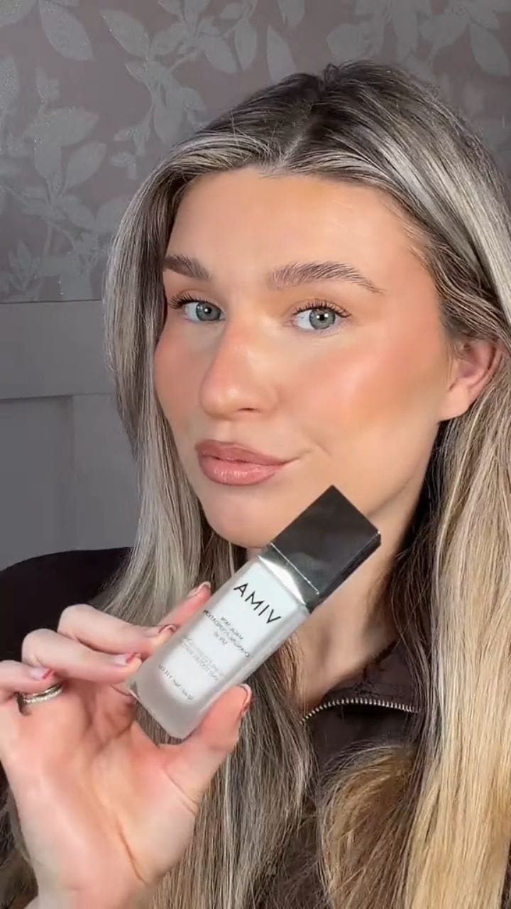Post 3 by Makeup by Abigail Emma on Instagram (video)