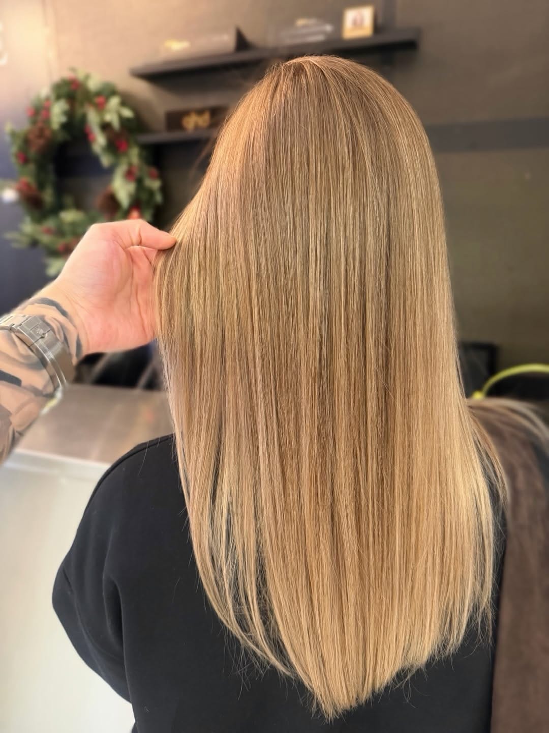 Post 6 by unfadexmuzesalon on Instagram (carousel)